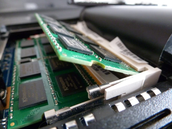 Cách khắc phục các sự cố hư hỏng trên laptop ảnh 4
