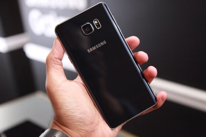 Galaxy Note 5 - Chiếc phablet thanh lịch nhất của Samsung ảnh 1