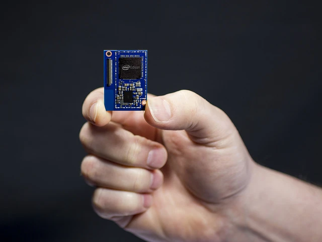 Intel đang khắc phục hiện tượng “Đàn Ong Lìa Tổ” ảnh 3