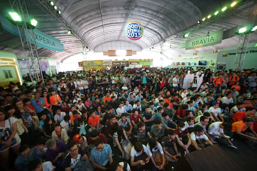 Sản phẩm công nghệ “đỉnh” xuất hiện ở Sony Show 2015 ảnh 4 Sản phẩm công nghệ “đỉnh” xuất hiện ở Sony Show 2015 ảnh 4