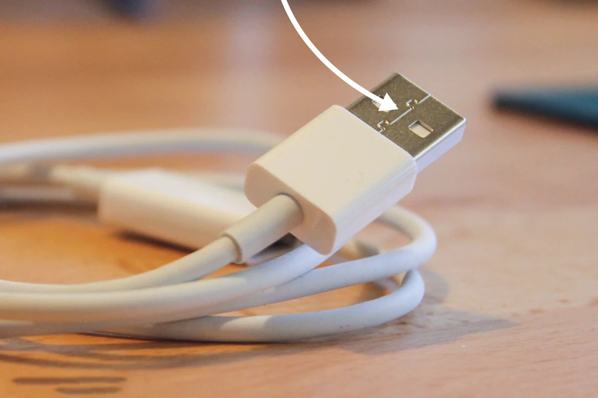 Cắm USB sao cho đúng cách? ảnh 1
