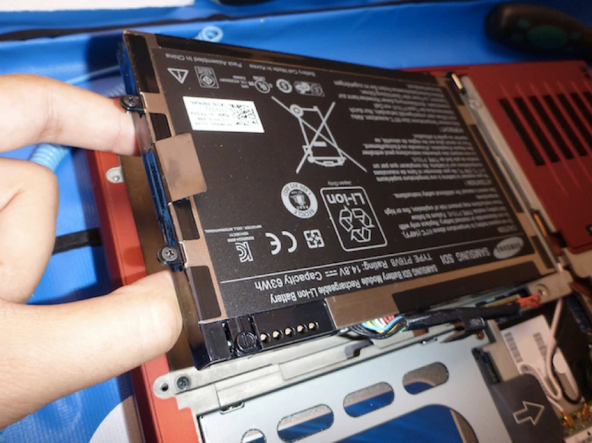 Cắm sạc liên tục cho laptop, lợi hay hại? ảnh 2