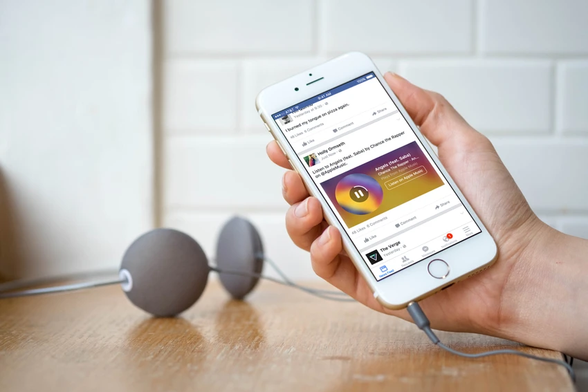 Lướt Facebook ngay cả khi không có mạng ảnh 1