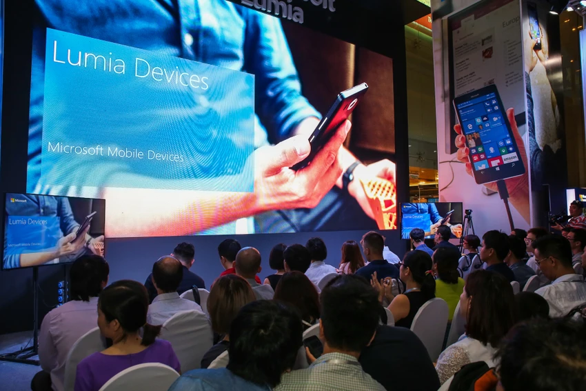 Microsoft ra mắt bộ đôi smartphone Lumia 950 & 950 XL ảnh 1 Microsoft ra mắt bộ đôi smartphone Lumia 950 & 950 XL ảnh 1