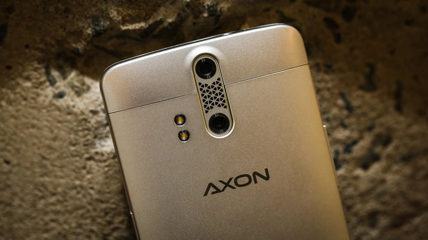 ZTE ra mắt hàng loạt smartphone đỉnh cho năm 2016 ảnh 2