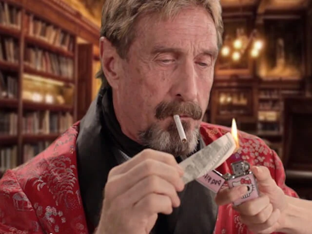 John McAfee hứa sẽ giải mã chiếc iPhone dùm FBI ảnh 1 John McAfee hứa sẽ giải mã chiếc iPhone dùm FBI ảnh 1