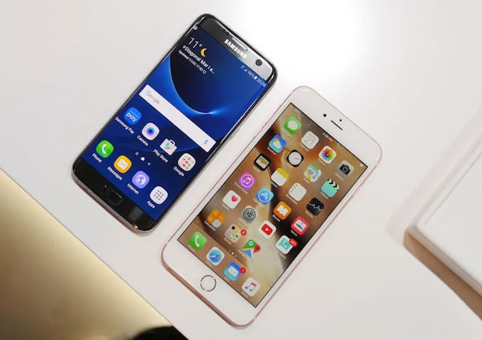 4 lý do khiến iPhone vẫn “ăn đứt” Galaxy S7 ảnh 2 galaxy-s7-vs-iphone