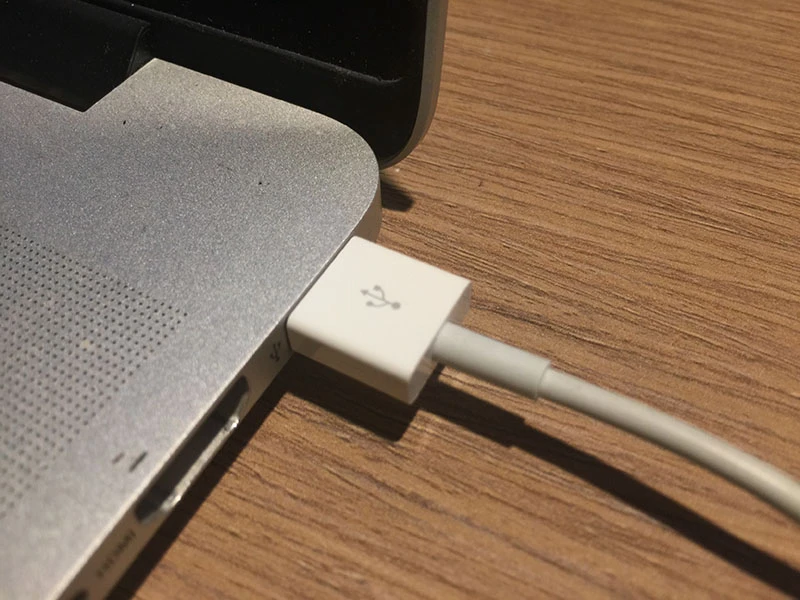 Làm thế nào để sạc iPhone nhanh hơn? ảnh 1 Làm thế nào để sạc iPhone nhanh hơn? ảnh 1