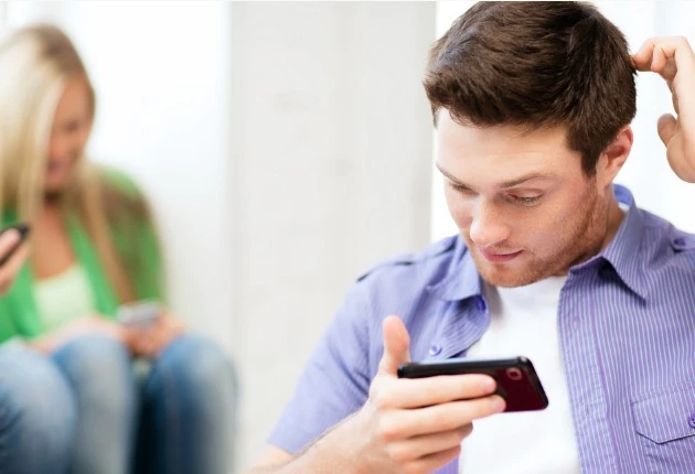 xem phim khiêu dâm dễ gây teo não và mất cảm xúc