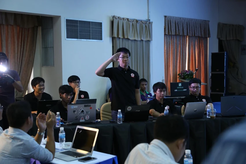 đội tấn công