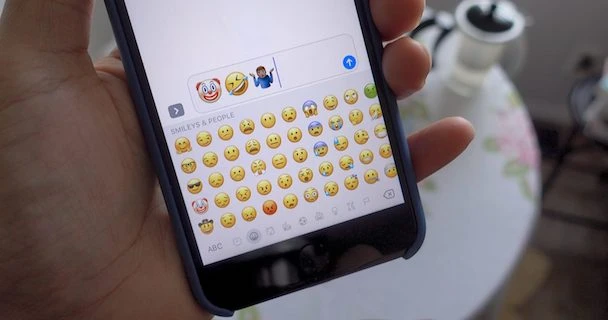 Apple chính thức ra mắt bản cập nhật iOS 10.2 ảnh 2 Apple chính thức ra mắt bản cập nhật iOS 10.2 ảnh 2