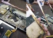 Điện thoại Xiaomi bất ngờ bốc cháy ở cửa hàng