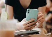 Nhiều mẫu iPhone bất ngờ giảm 3 triệu đồng nhân dịp Valentine