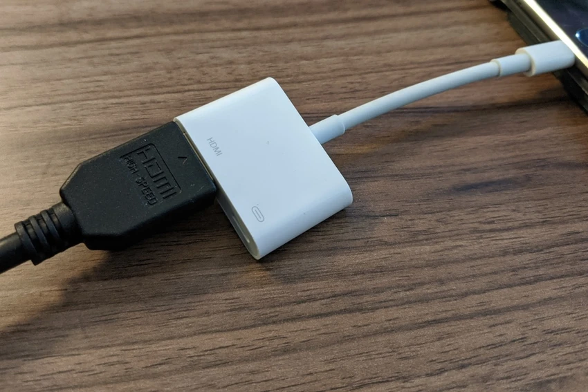 Apple-lightning-av