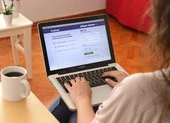 Cách đặt hình nền cho Facebook Messenger