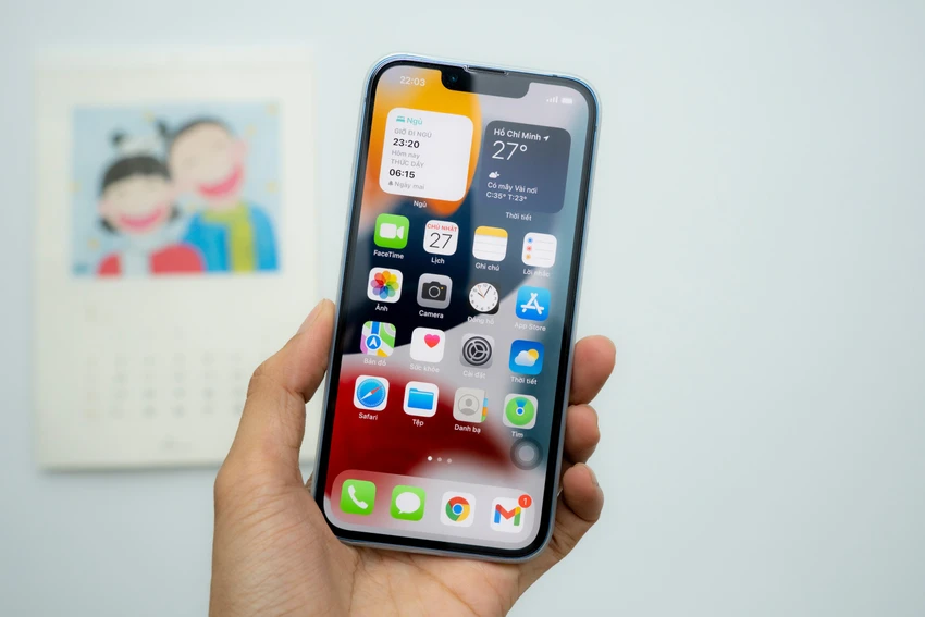 iphone NSO Group và QuaDream khai thác lỗ hổng trên iPhone. Ảnh: TIỂU MINH
