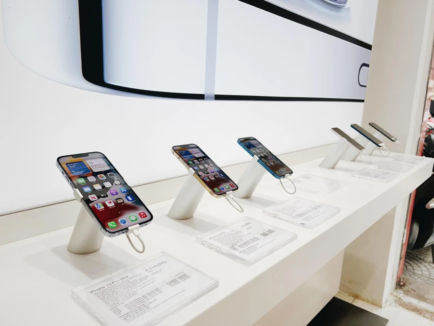 iphone-se-2022-len-ke-tai-viet-nam iphone-se-2022-len-ke-tai-viet-nam