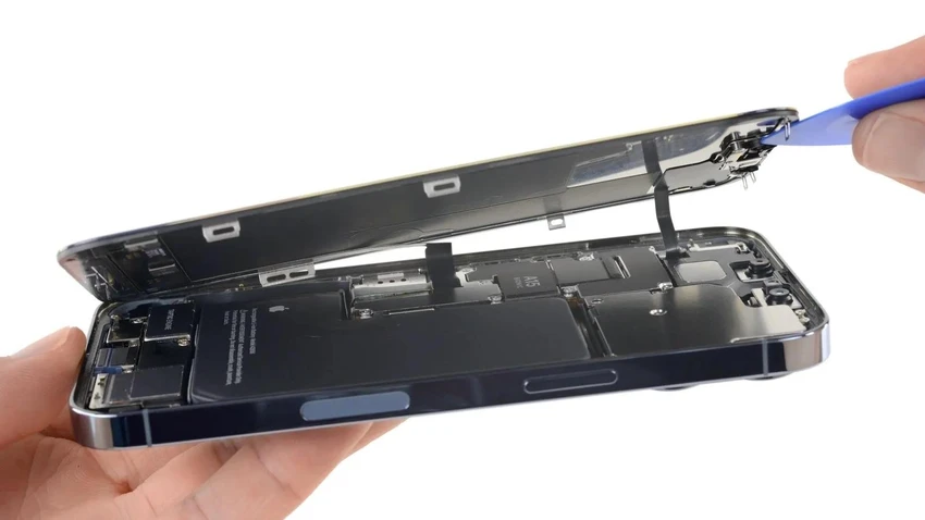thay-pin-iphone thay-pin-iphone