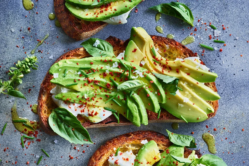 Bánh mì nướng bơ. Ảnh: Eigh Beisch 