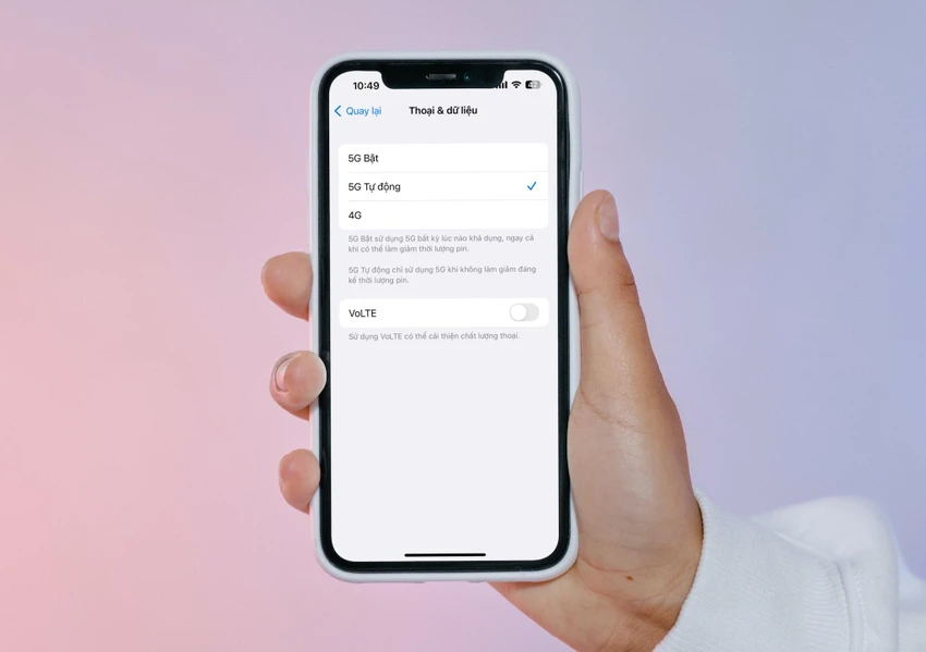 cach-bat-5g-tren-iphone Cách bật/tắt 5G trên iPhone. Ảnh: Canva/Minh Hoàng