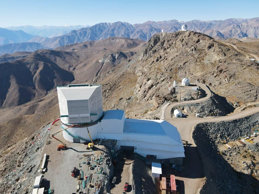 Đài thiên văn Vera C. Rubin đang được xây dựng tại Chile. Ảnh: LSST