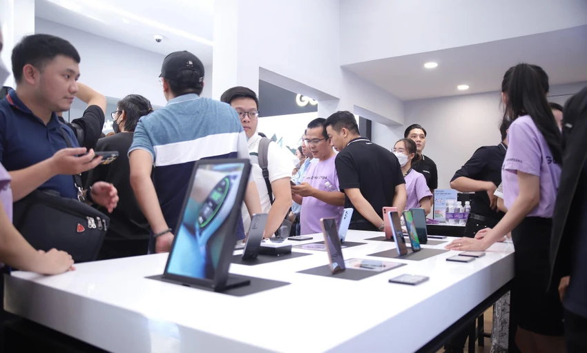samsung-premium-store Mono Store là giải pháp mới để tiếp cận thêm khách hàng.