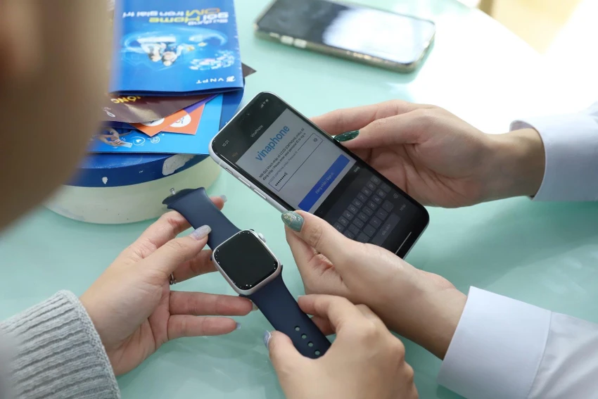 cach-them-esim-vao-apple-watch cách thêm esim vào apple watch