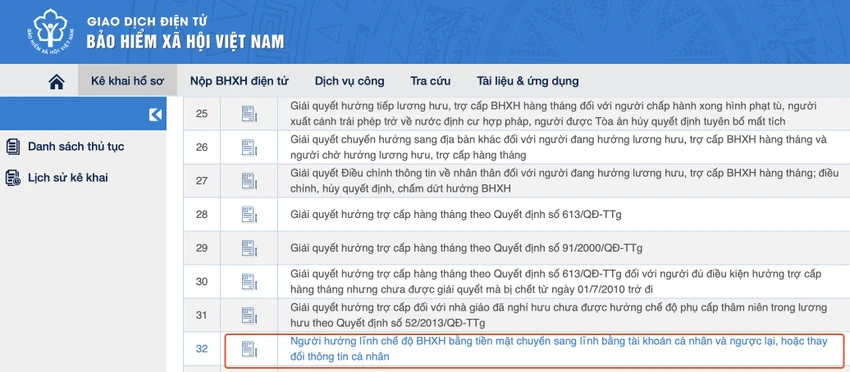 cach-nhan-luong-huu-qua-the-atm Cách thay đổi hình thức nhận lương hưu qua thẻ ATM. Ảnh: MINH HOÀNG