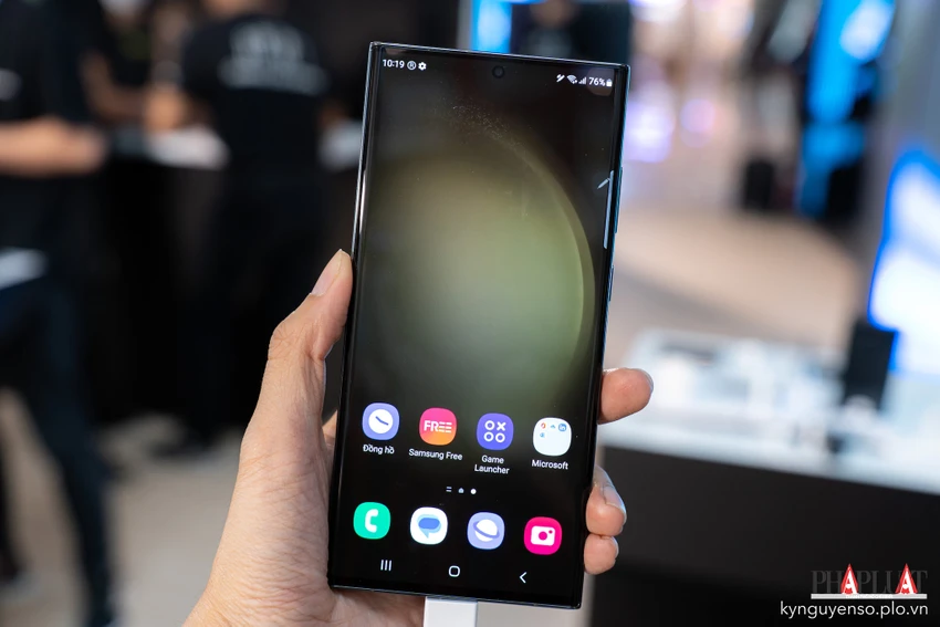 Samsung Galaxy S23 Ultra là phiên bản thu hút nhất. Ảnh: TIỂU MINH