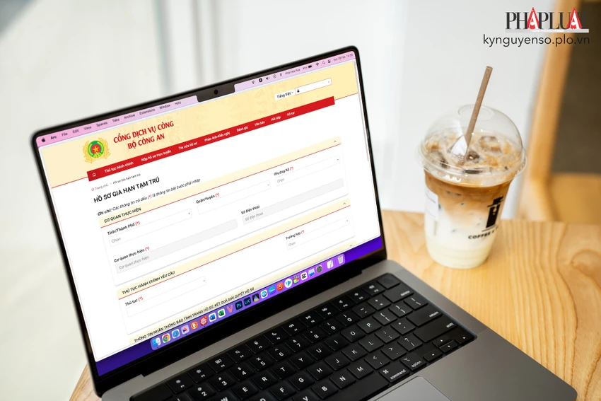 cach-gia-han-tam-tru-online-nam-2023 Đăng ký gia hạn tạm trú online giúp tiết kiệm thời gian đi lại. Ảnh: MINH HOÀNG