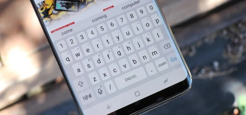 cap-nhat-ung-dung-samsung-keyboard Cập nhật ứng dụng Samsung Keyboard để khắc phục tình trạng hao pin điện thoại. Ảnh: Android gadget