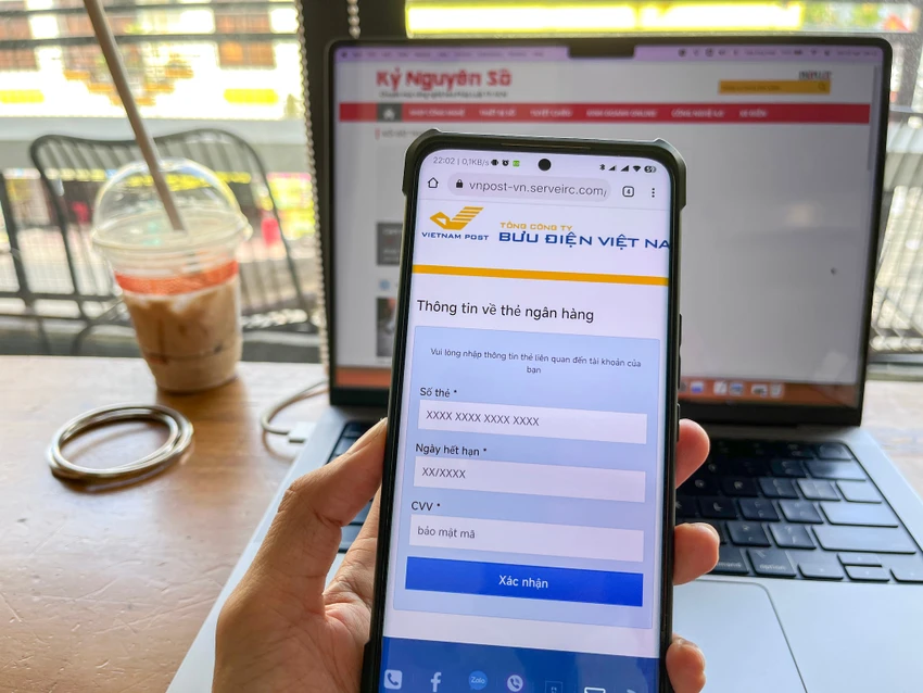 Trang web lừa đảo yêu cầu cung cấp thông tin thẻ tín dụng. Ảnh: TIỂU MINH