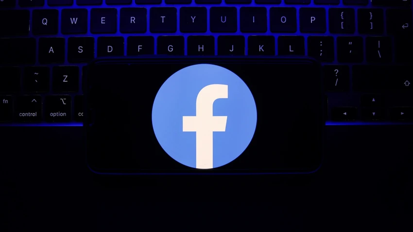 Facebook xin lỗi vì sự cố tự động gửi kết bạn hàng loạt. Ảnh: NurPhoto/Getty Images