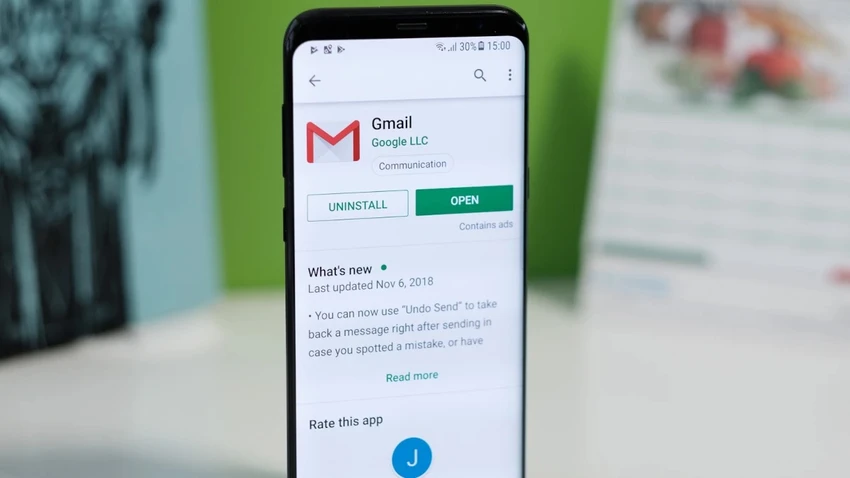 Hàng tỉ người dùng Gmail có nguy cơ bị tấn công. Ảnh: Phonearena