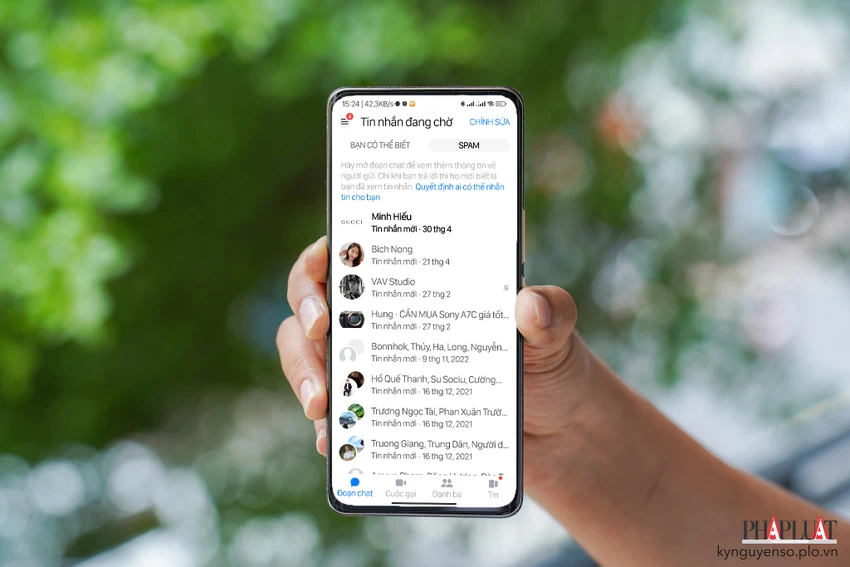 dau-dau-vi-hang-tram-tin-nhan-lam-phien-tren-messenger Đau đầu vì hàng trăm tin nhắn làm phiền trên Messenger. Ảnh: MINH HOÀNG