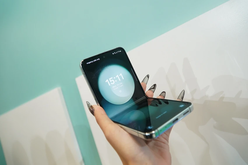 samsung galaxy z flip5