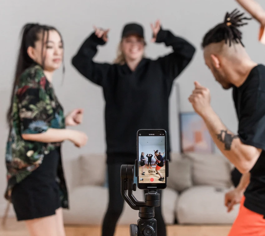 thuat-toan-cua-tiktok-gay-nghien Thuật toán của TikTok gây nghiện. Ảnh: Pexels