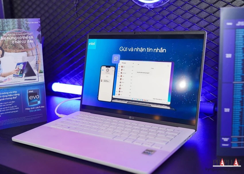 Intel Unison trên các dòng laptop Intel EVO. Ảnh: TIỂU MINH
