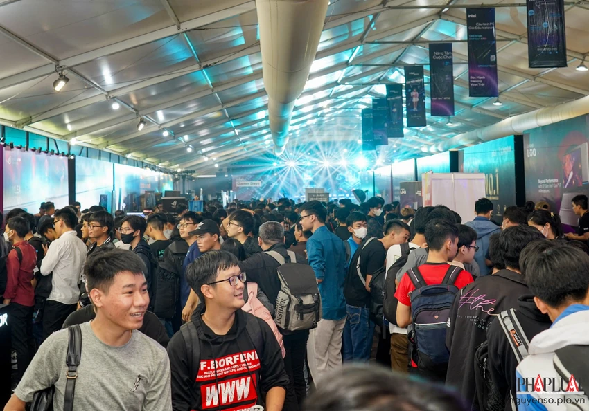 Sự kiện Intel Tech Camp 2023 thu hút nhiều bạn trẻ tham dự. Ảnh: TIỂU MINH