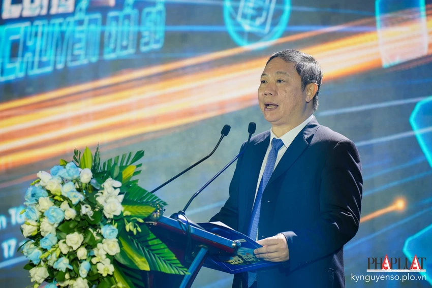 Ông Dương Anh Đức, Phó Chủ tịch UBND TP.HCM phát biểu chia sẻ tại sự kiện. Ảnh: TIỂU MINH