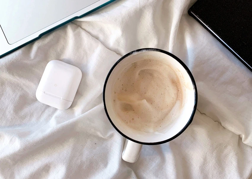 tai-nghe-khong-day-airpods.jpeg