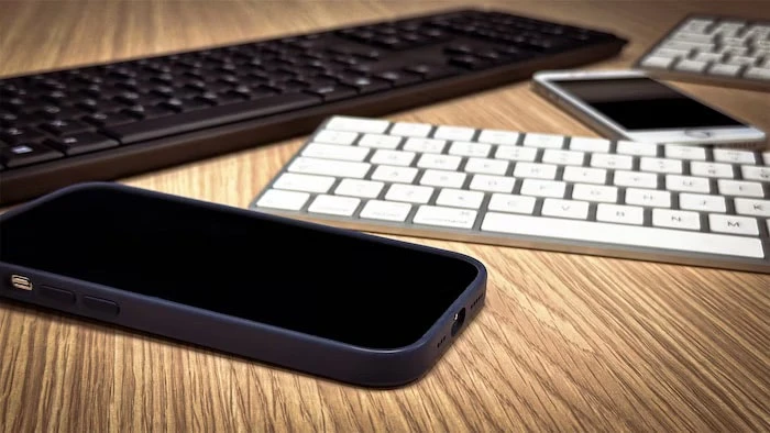 Tin công nghệ 8-12: Tin tặc đã tìm ra cách cài keylogger trên iPhone