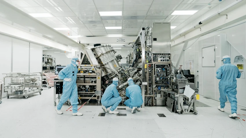 Các thiết bị hỗ trợ sản xuất chip của ASML. Ảnh: ASML