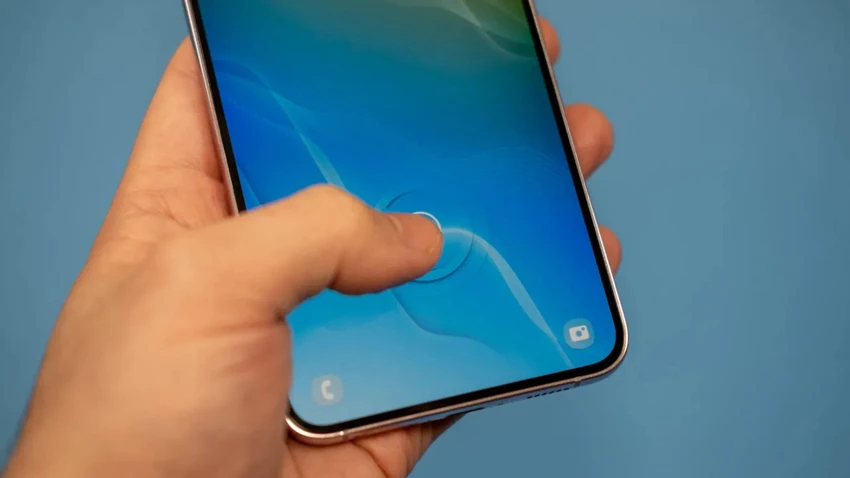 Bản cập nhật One UI 6.1 khiến một số người dùng dòng Galaxy S23 gặp trục trặc về vân tay. Ảnh: Ryan Whitwam/Android Authority