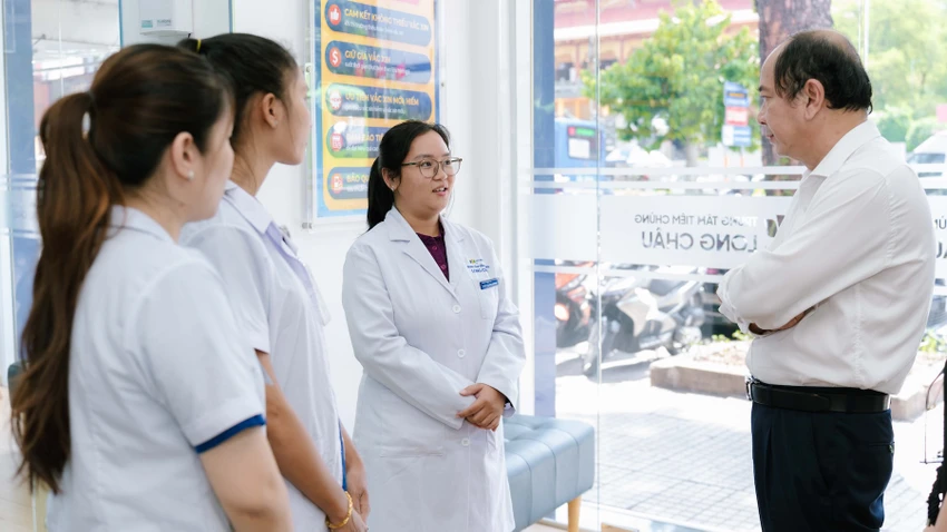 Tin công nghệ 7-7: Sở Y tế TP.HCM đã tuyên dương đội ngũ bác sĩ tại nhà thuốc FPT Long Châu