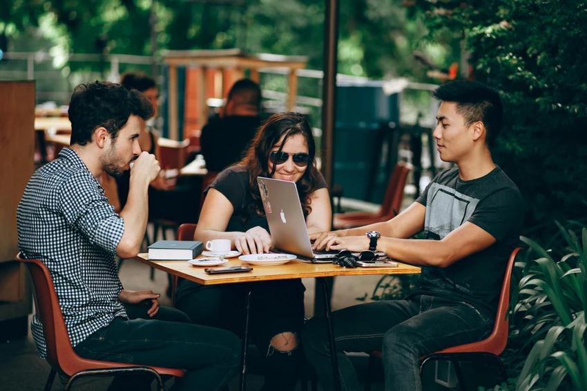 Mỗi người nên tìm ra thói quen uống cà phê phù hợp nhất với mình. Ảnh: Pexels