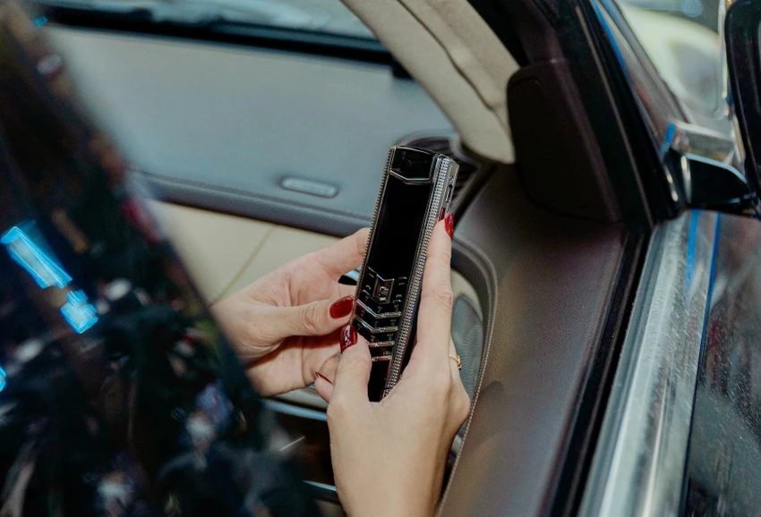 Dòng điện thoại phím bấm được xem là biểu tượng của Vertu vẫn rất được ưa chuộng tại thị trường Việt Nam.