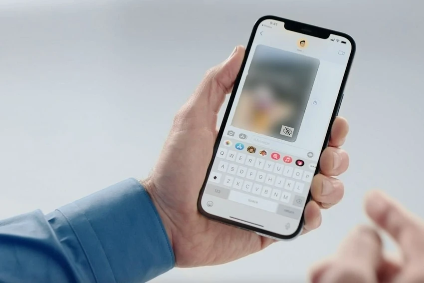 iOS 18 tự động chặn nội dung không phù hợp trên iPhone.