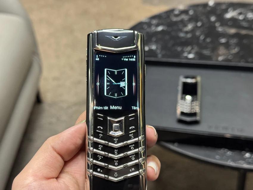 dien-thoai-vertu.jpeg