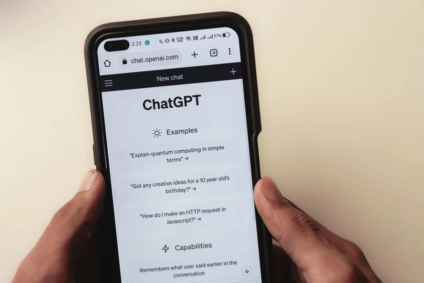 Dù mạnh nhưng ChatGPT vẫn gặp một số hạn chế. Ảnh: Pexels
